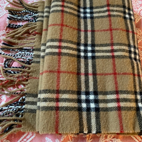 Designer Burberry Scarf - Picture 2 of 3